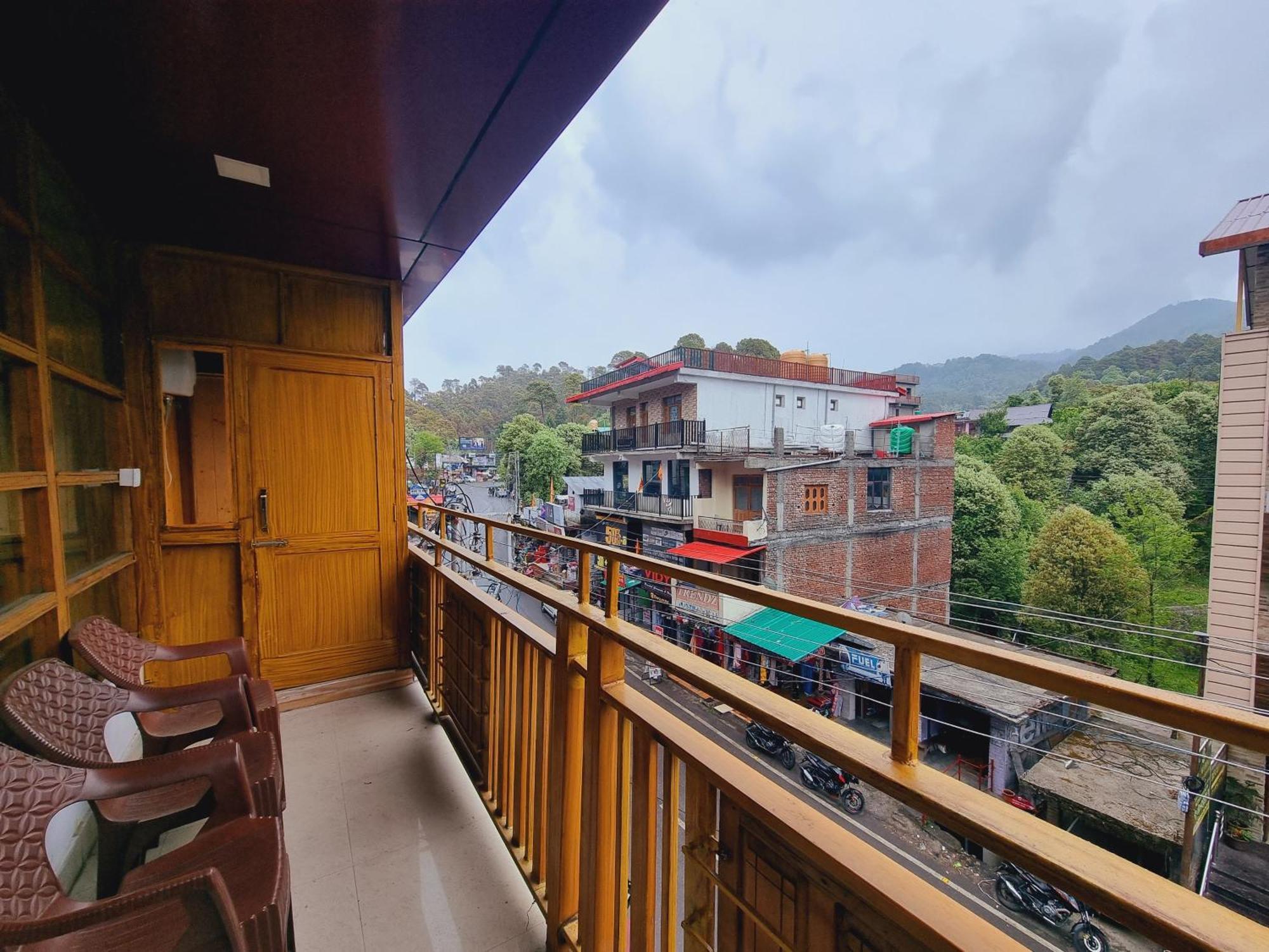 Wow Hotels Green View Dalhousie Exteriör bild