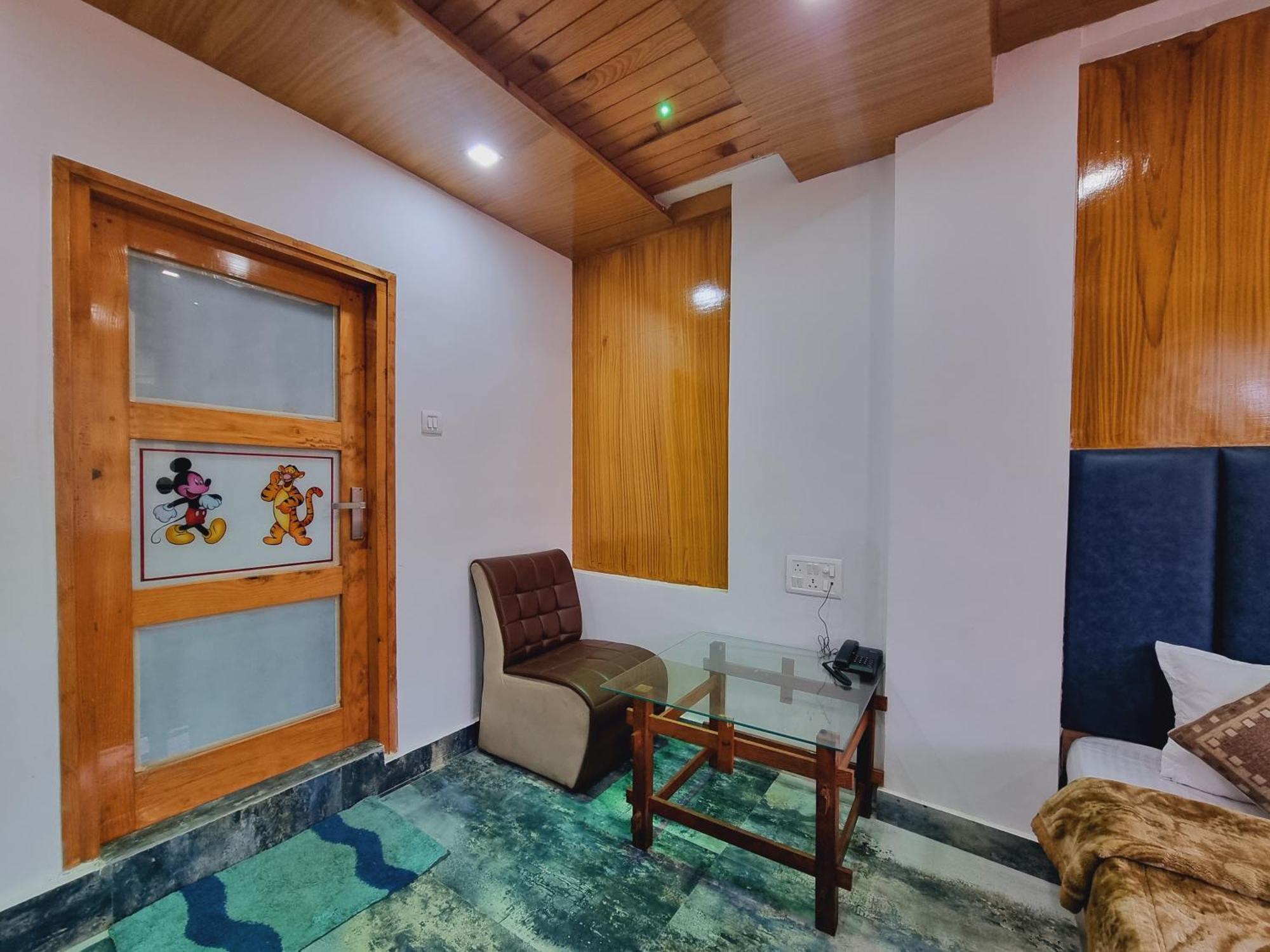 Wow Hotels Green View Dalhousie Exteriör bild