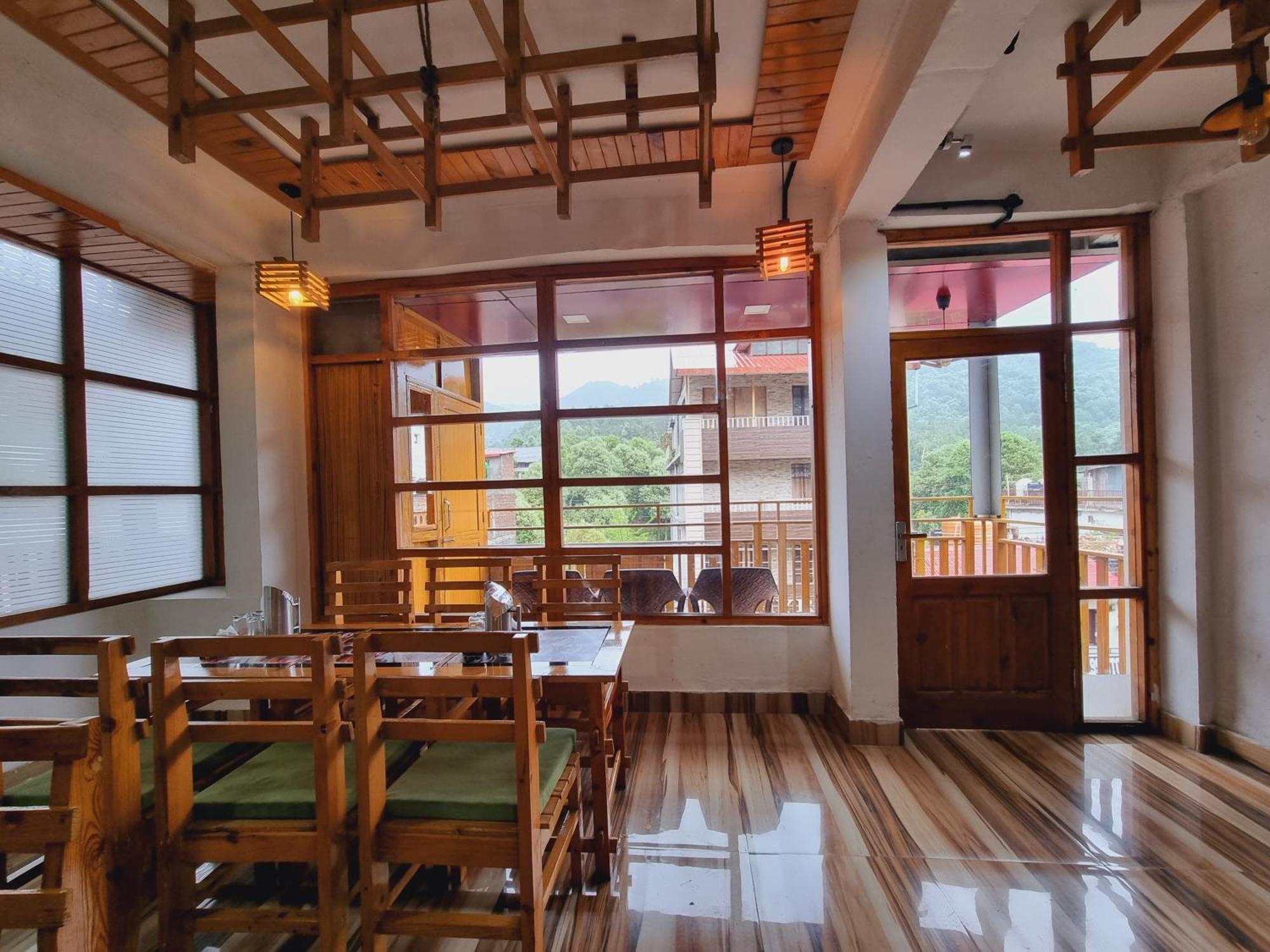 Wow Hotels Green View Dalhousie Exteriör bild
